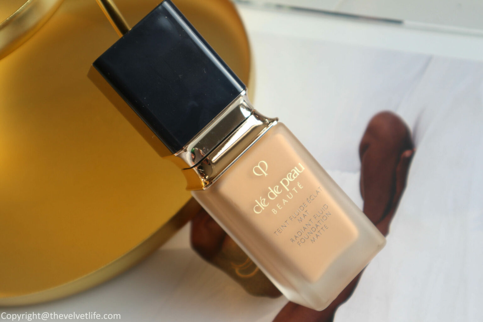 Cle de Peau Beaute Radiant Fluid Foundation Matte Review - The Velvet Life