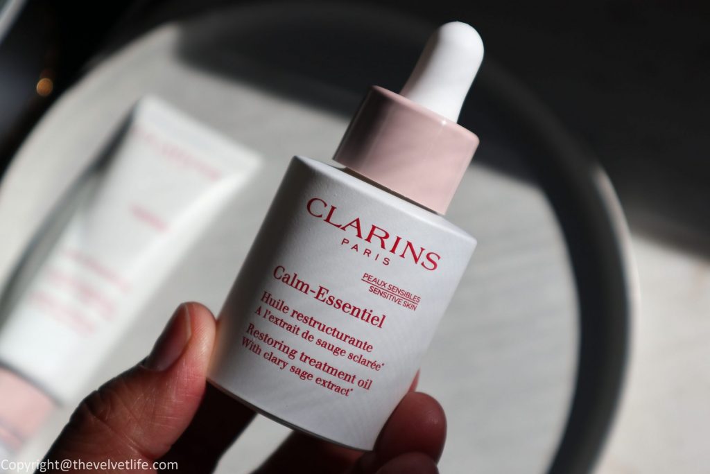 Clarins Calm-Essentiel Restoring Treatment Oil Review