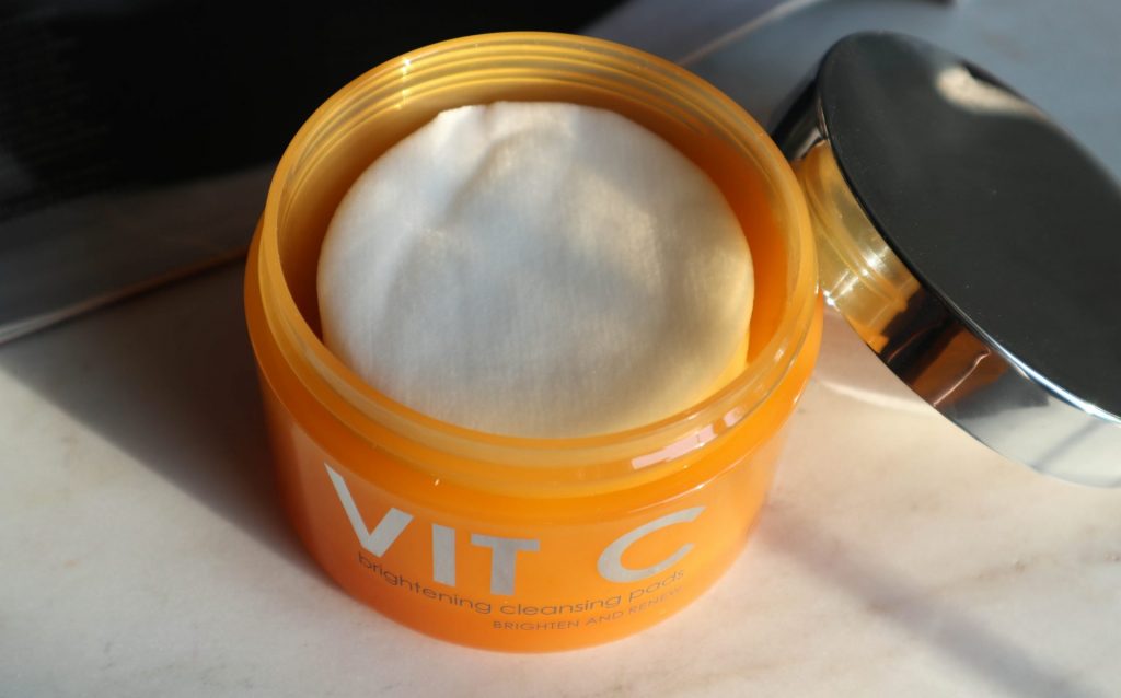 Rodial Vit C Brightening Cleansing Pads Review