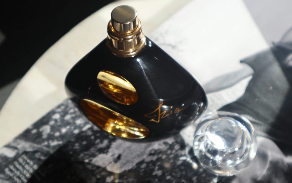 Sisley Paris Izia La Nuit Parfume Review