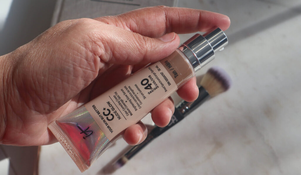 IT Cosmetics CC+ Nude Glow with SPF 40 Review