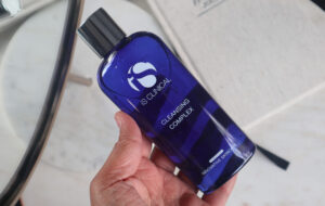 iS Clinical Cleansing Complex Review - The Velvet Life