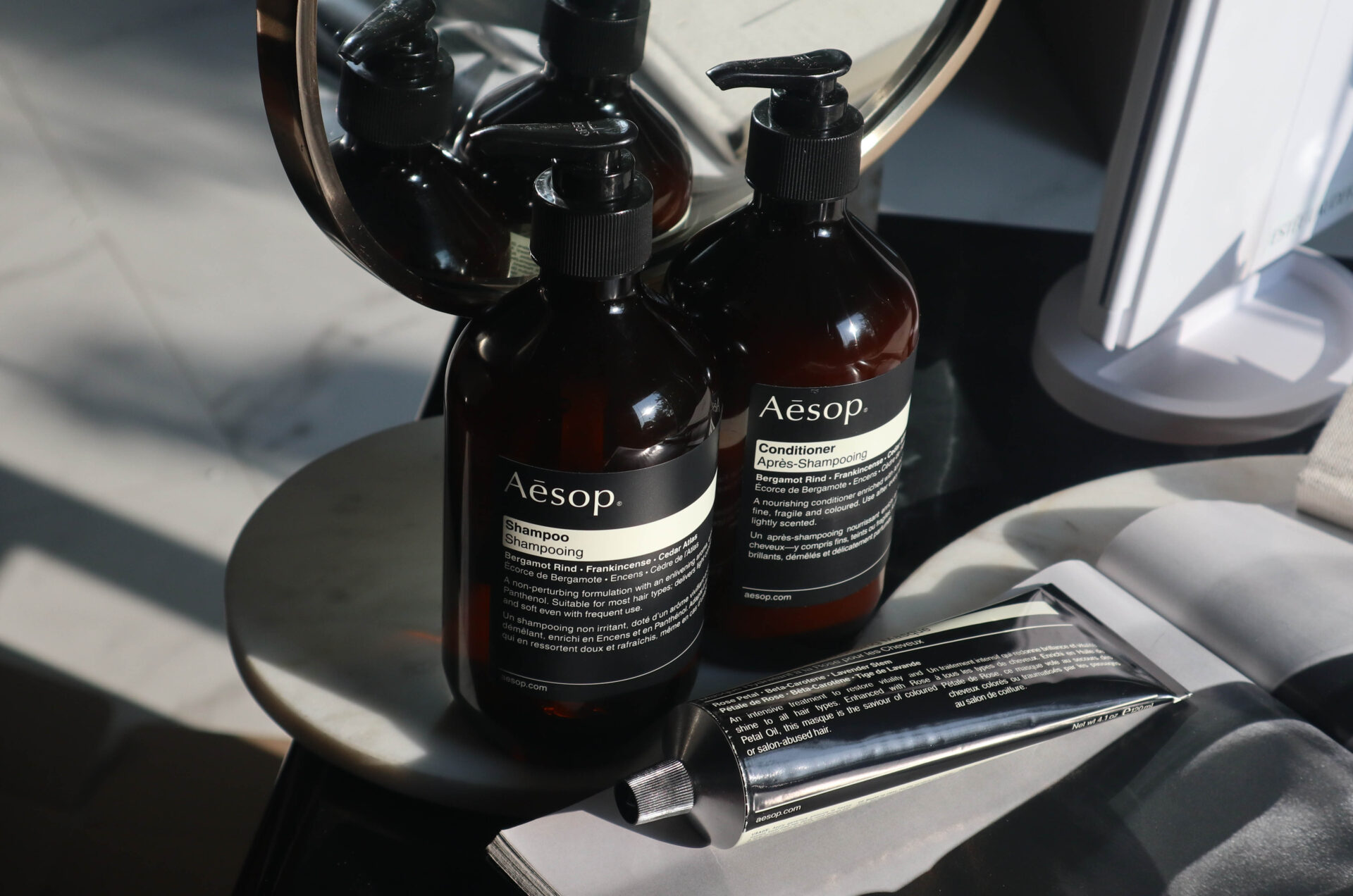 assimilation historie abstraktion Aesop Haircare Routine & Review - The Velvet Life