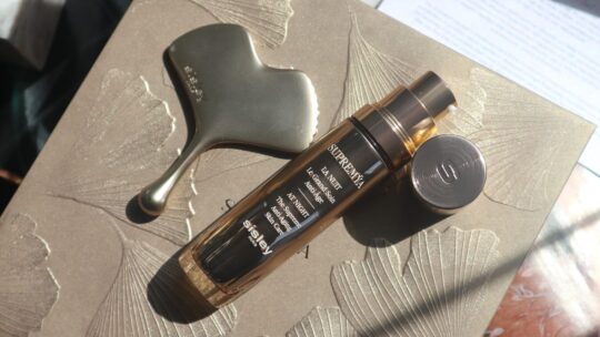 Sisley Paris Ginkgo Gua Sha Review