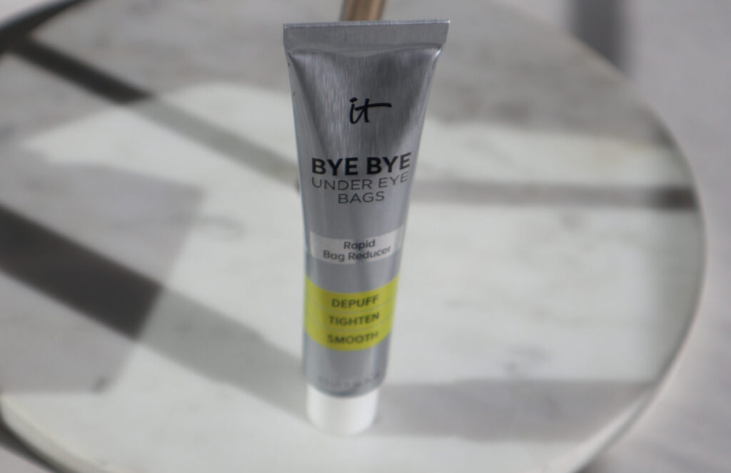 IT Cosmetics Bye Bye Under Eye Bags Treatment Review