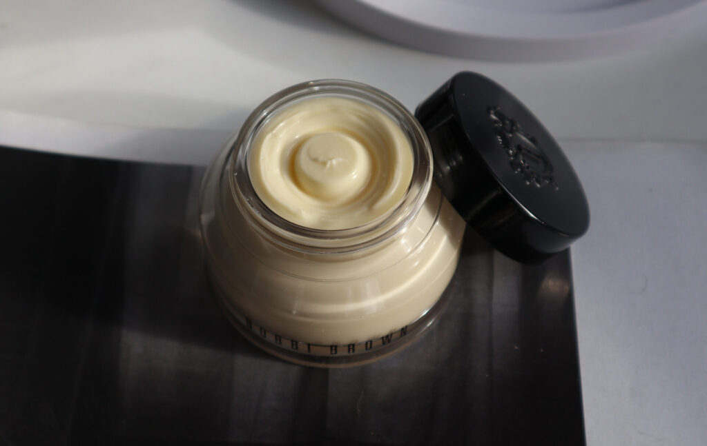 Bobbi Brown Vitamin Enriched Face Base Review