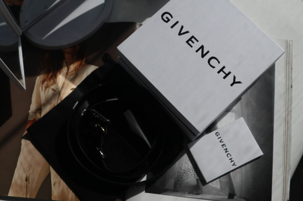 Givenchy Black Voyou Belt Review