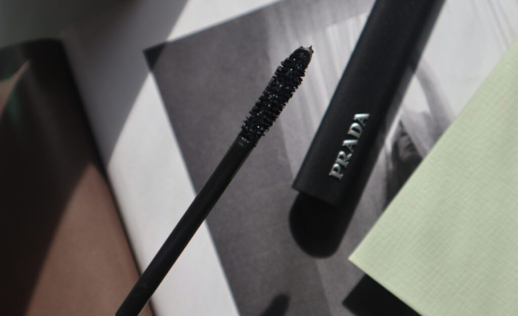 Prada Beauty Pradascope Lash Extending Volume Mascara Review