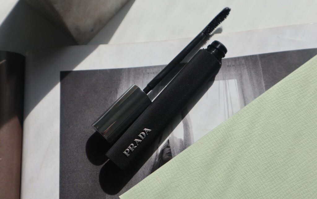 Prada Beauty Pradascope Lash Extending Volume Mascara Review