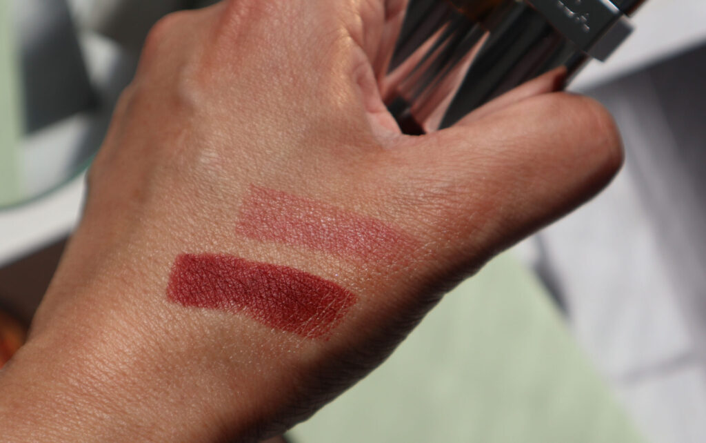 Prada Monochrome Lip Color Review Swatches B03 Mahogany, B101 Tiepolo