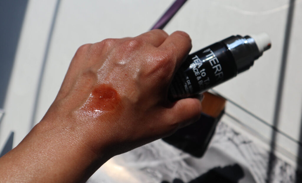 By Terry TEA to TAN Face & Body Mist Swatches