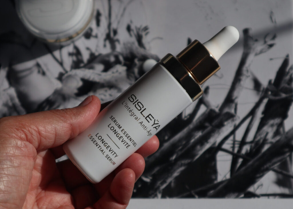 Sisley Paris Sisleya L’Integral Anti-Age Longevity Essential Serum Review